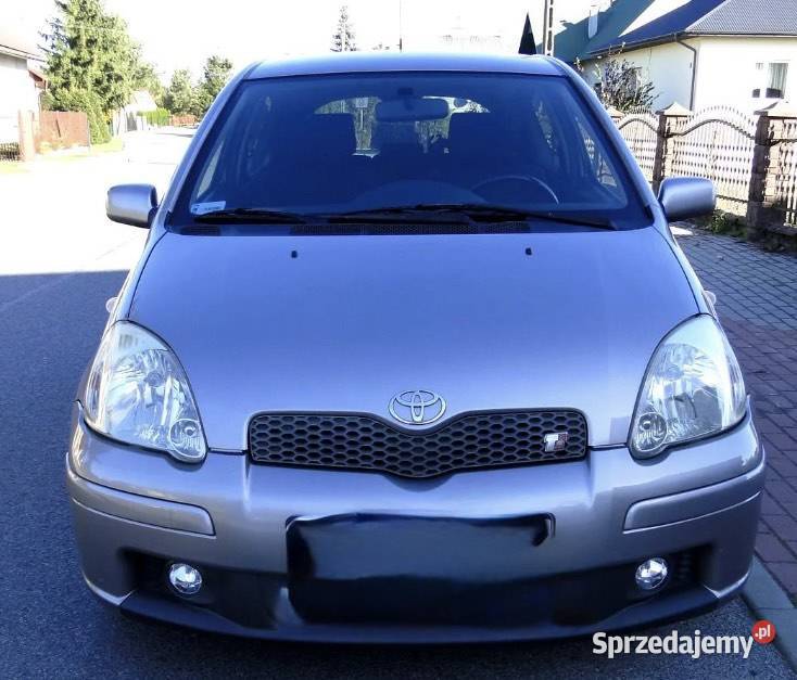 Toyota Yaris 15TS Sport Oryginal nieuszkodzony Yaris sprzedam