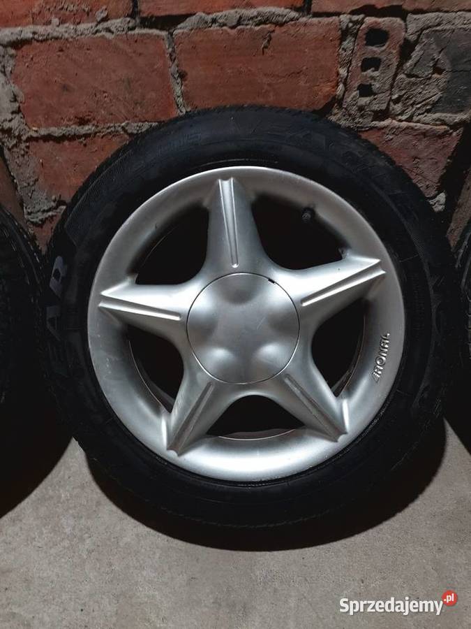 Alufelgi 4x100 r15 z oponami letnimi Starachowice