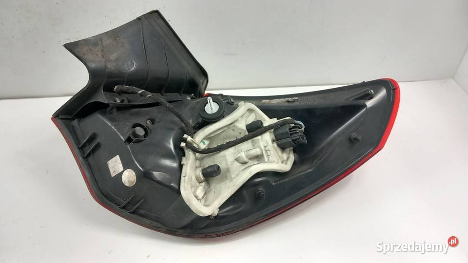 OPEL ASTRA J HB LAMPA TYŁ LEWA osobowe