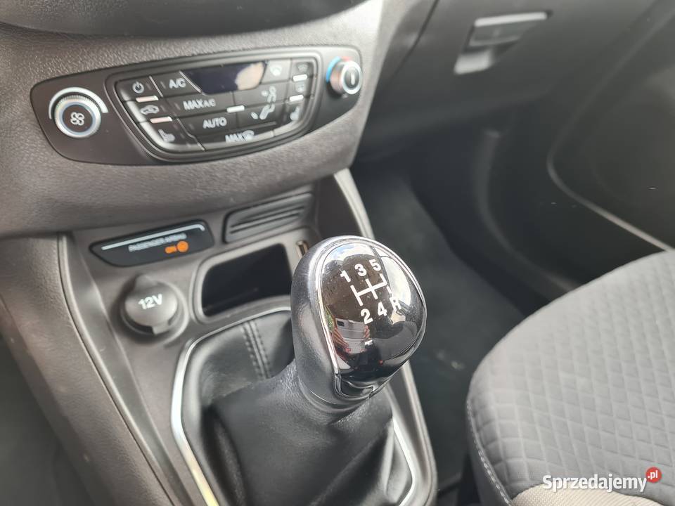 Ford Tourneo Courier benzyna EURO 6 1 właściciel Rok produkcji 2017 Olsztyn sprzedam