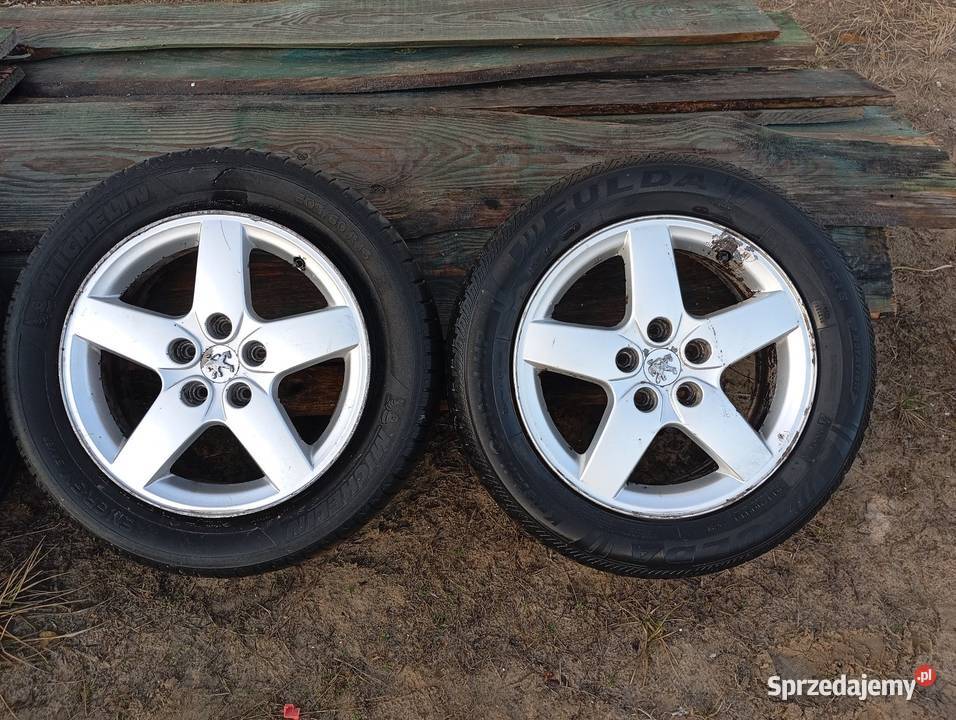 Sprzedam felgi Peugeot 407 Średnica 16" Samochodowe Opony i felgi Lubasz