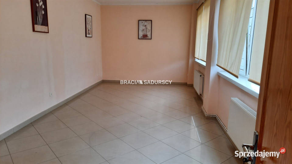 Lokal MiechówCharsznica Miechowska dojazd asfaltowy Miechów-Charsznica