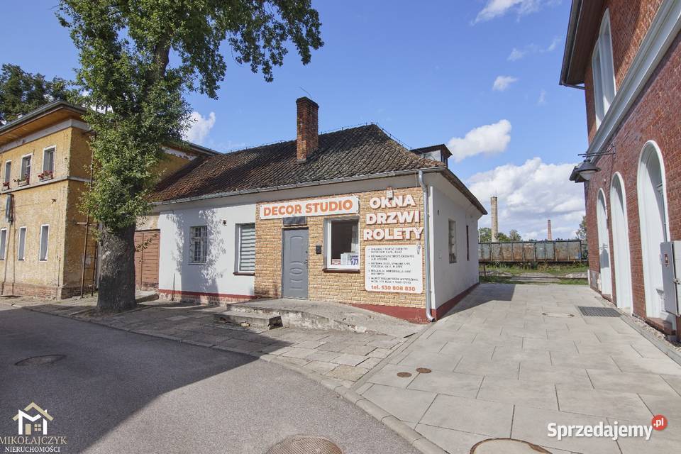 Budynek handlowousługowy dworcu w Bartoszycach Bartoszyce