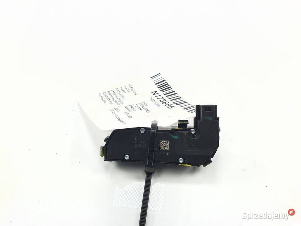 PRZYCISK MERCEDES C W205 4MATIC A2139057302 Lipno