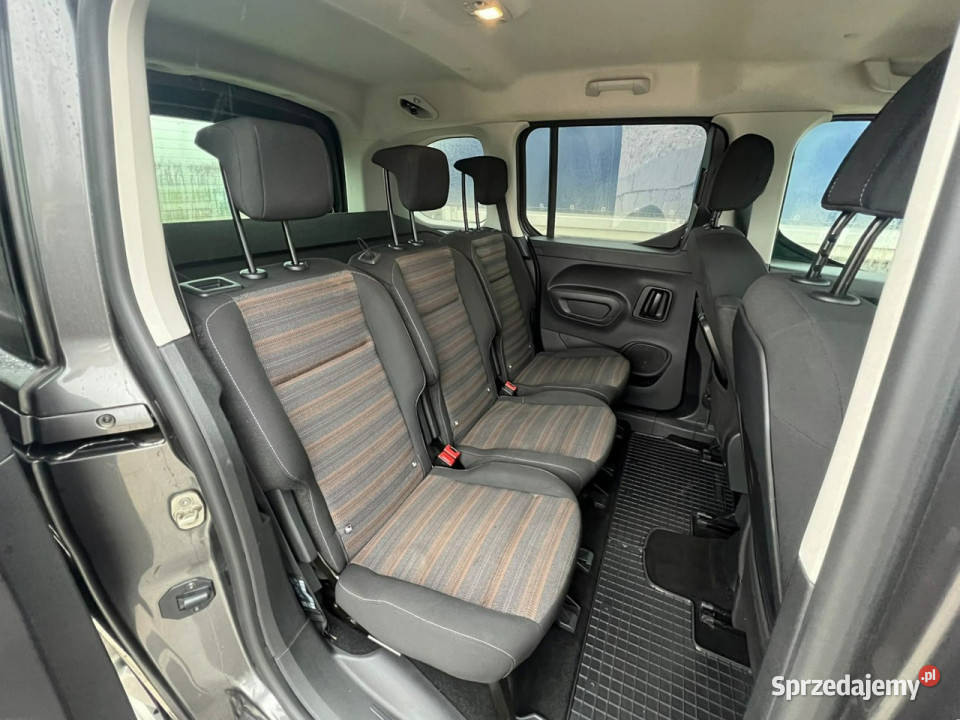 Opel Combo Life 15 TDI 131 2019 Automat SalonPL Rok produkcji 2019 Opel Kielce