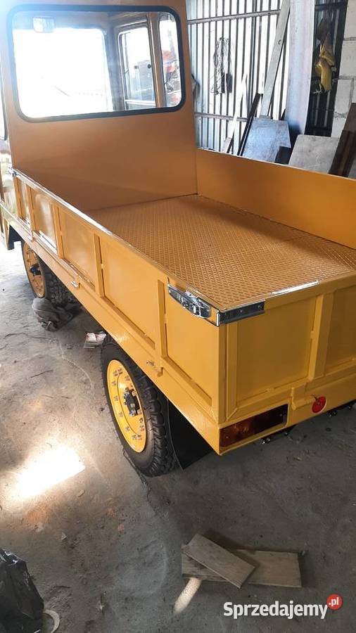 Wózek akumulatorowy WAN 1302 z burtami Leżajsk