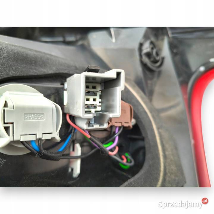 LAMPA LEWA Volvo XC60 I LIFT 20132017 lewy tył