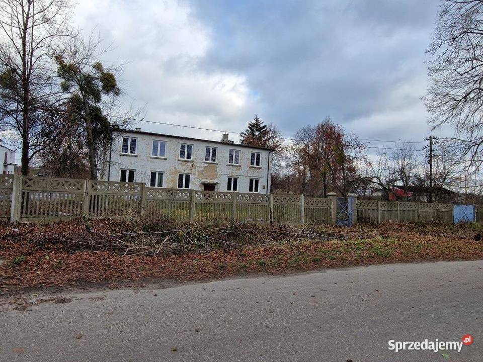 Wyszogród dziłka budowlana z budynkami woda prąd