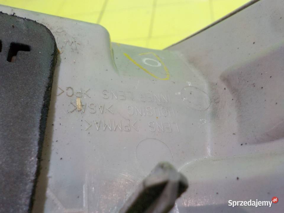 LEXUS RX300 II 30 B 03r 5D lampa prawa tyl Oświetlenie mazowieckie Suków