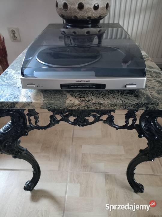 Gramofon UNIVERSUM F 1035 z przedwzmacniaczem Drawski Młyn