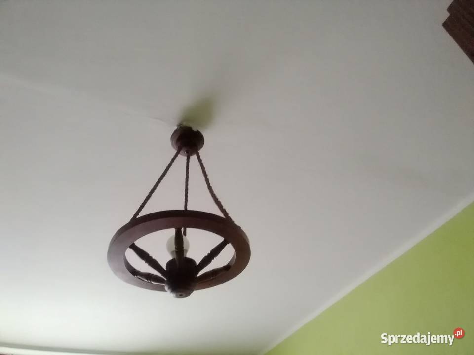 Drewniany żyrandol jedno punktowy