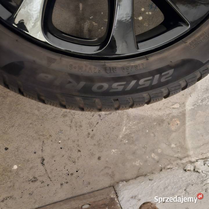 Sprzedam ładny komplet kół zimowych pirelli Samochodowe Lubin