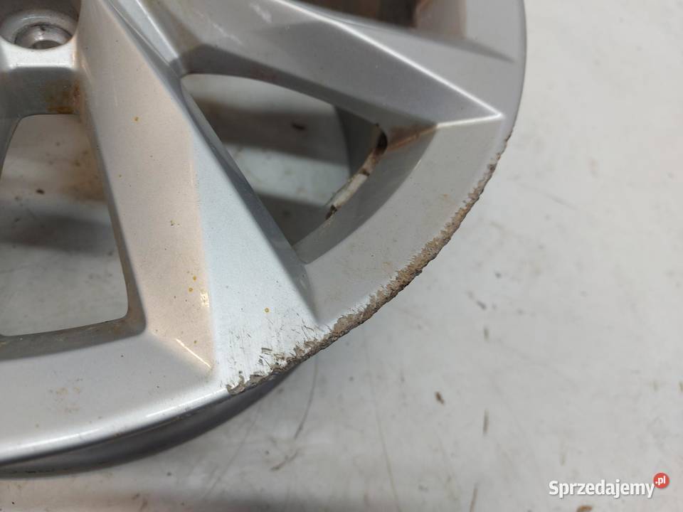 AUDI A3 8Y4 Felga alufelga 7Jx16 R16 8Y0601025 sprzedam