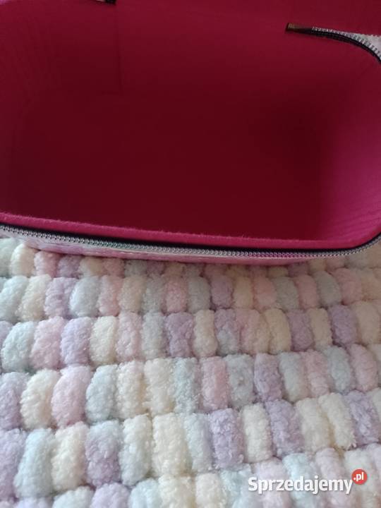 Hiszpański kuferek na biżuterię kosmetyczka z Dla kobiet Kraków sprzedam