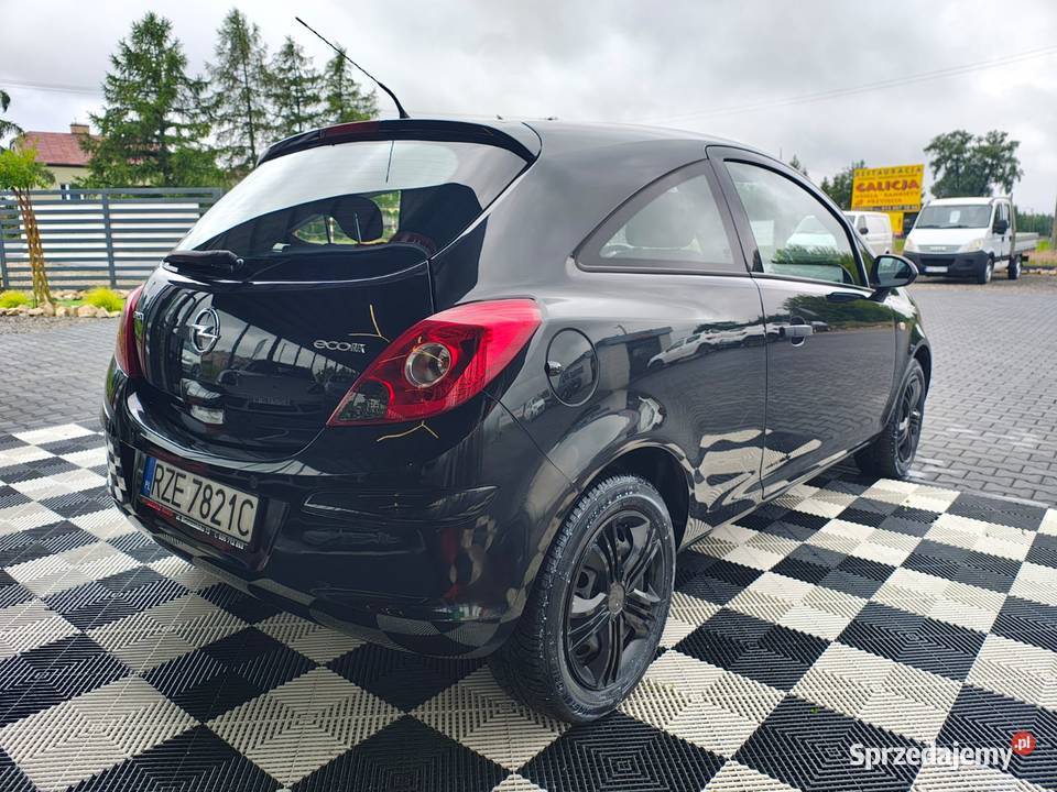 Opel Corsa 12 Benzyna Niski przebieg Zarejestrowany w Polsce Zarszyn