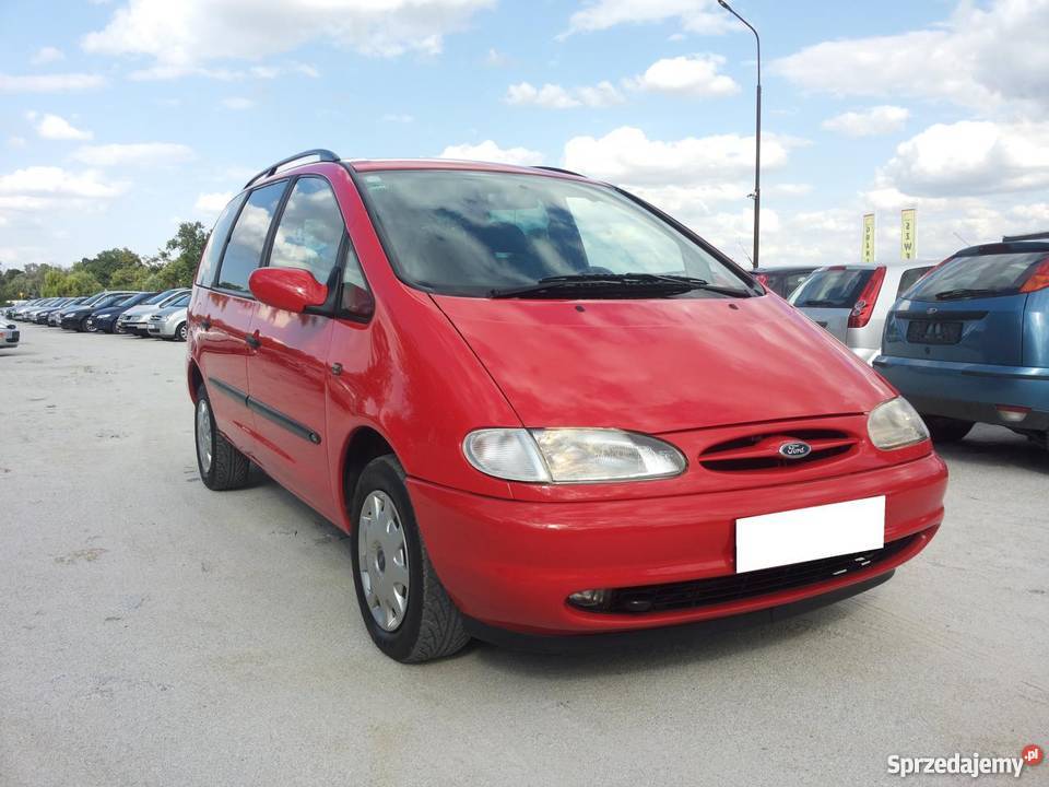 Ford czerwony serwisowany w ASO Galaxy Strzegom