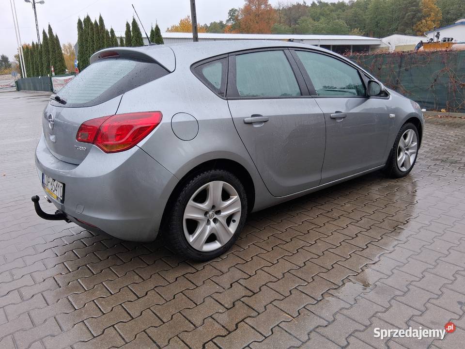 Opel Astra J 2010r 14TBLpg6Biegowy Poniatowa