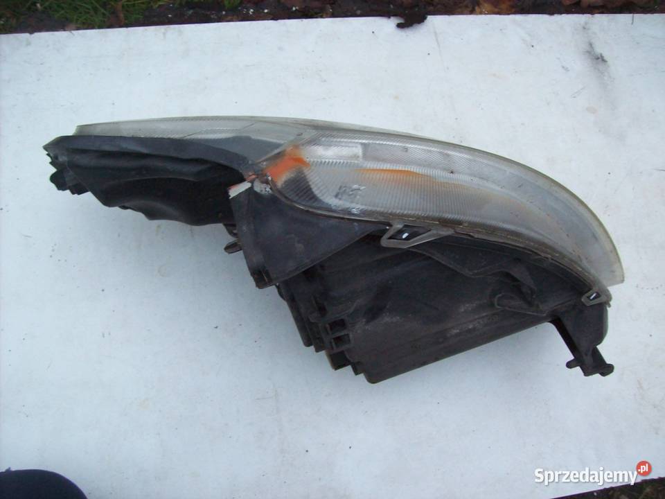 Citroen C3 Plurier Lampa przod przednia prawa Mińsk Mazowiecki
