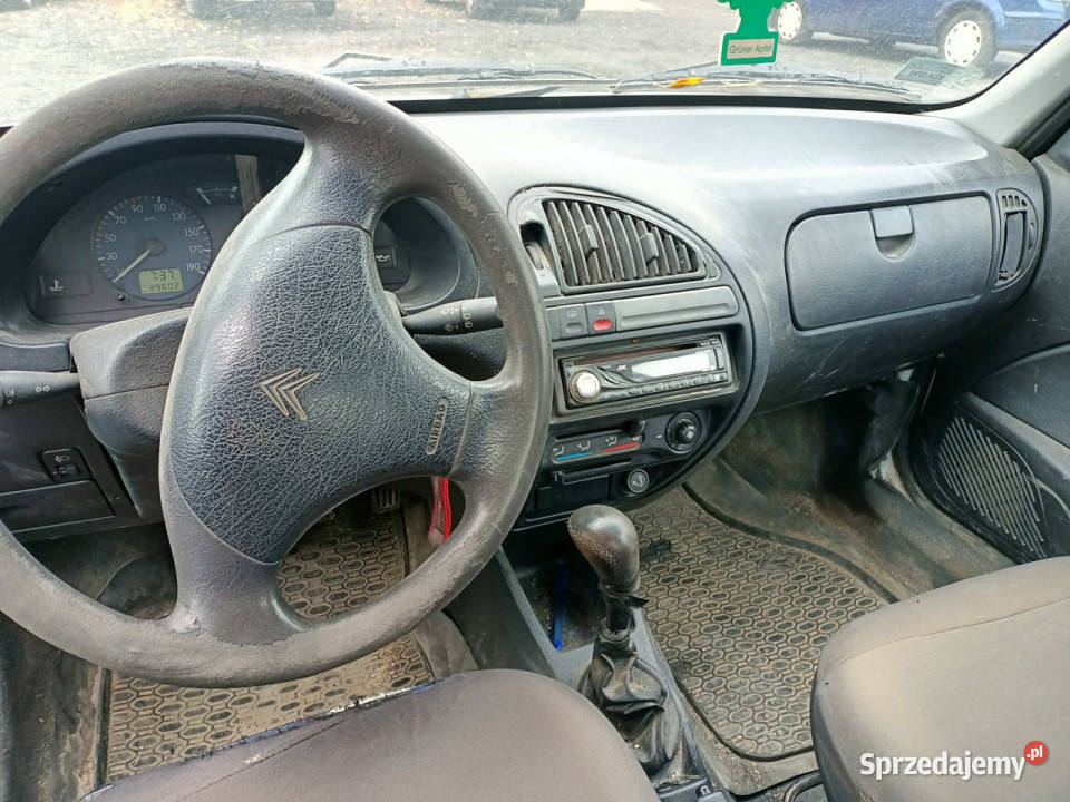 Citroen Saxo Citroen Saxo 15D 57 00r Rok produkcji 2000 Tarnów