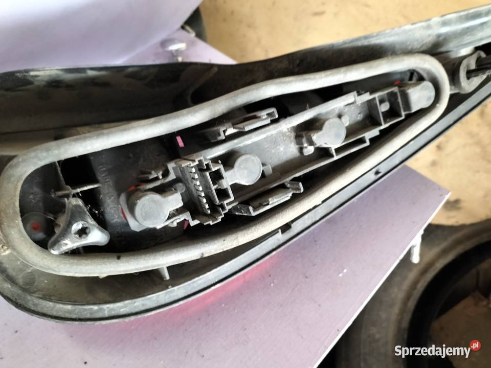 Renault Laguna I kombi lampa tylna lewa tył Lewe Kamień-Kolonia
