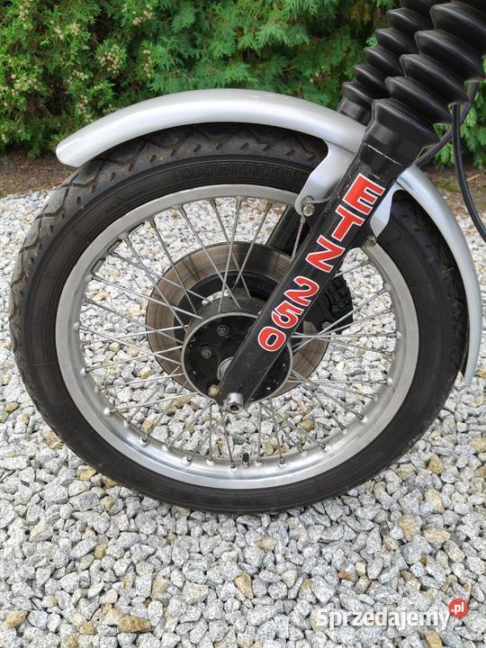 Motocykl MZ ETZ 250 1986r z dokumentami