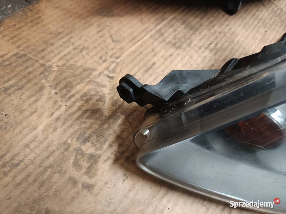 Lampy przednie golf 5 16 fsi