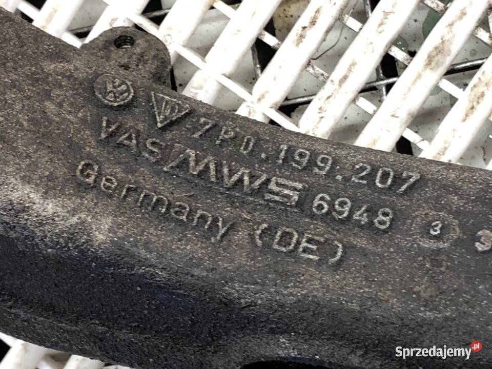 BELKA POD SILNIK AUDI Q7 4L 30 272 7P0199207 Karoseria