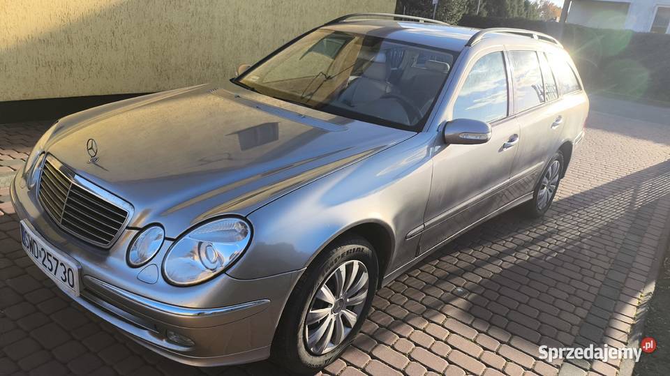 MercedesBenz w 211 32 diesel kombi Rok produkcji 2003 Czernikowo