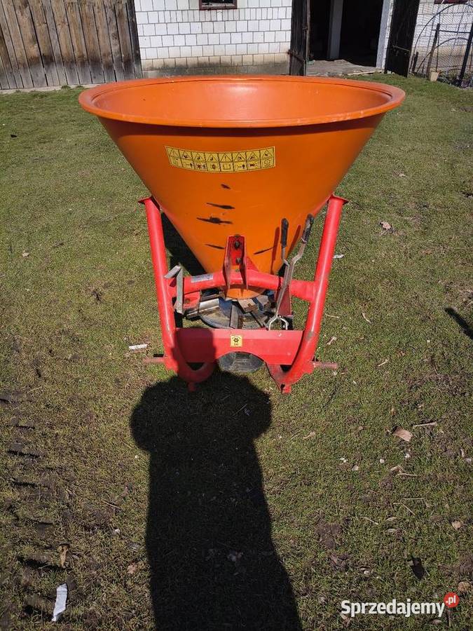 Rozsiewacz nawozów lejek Łopuszno