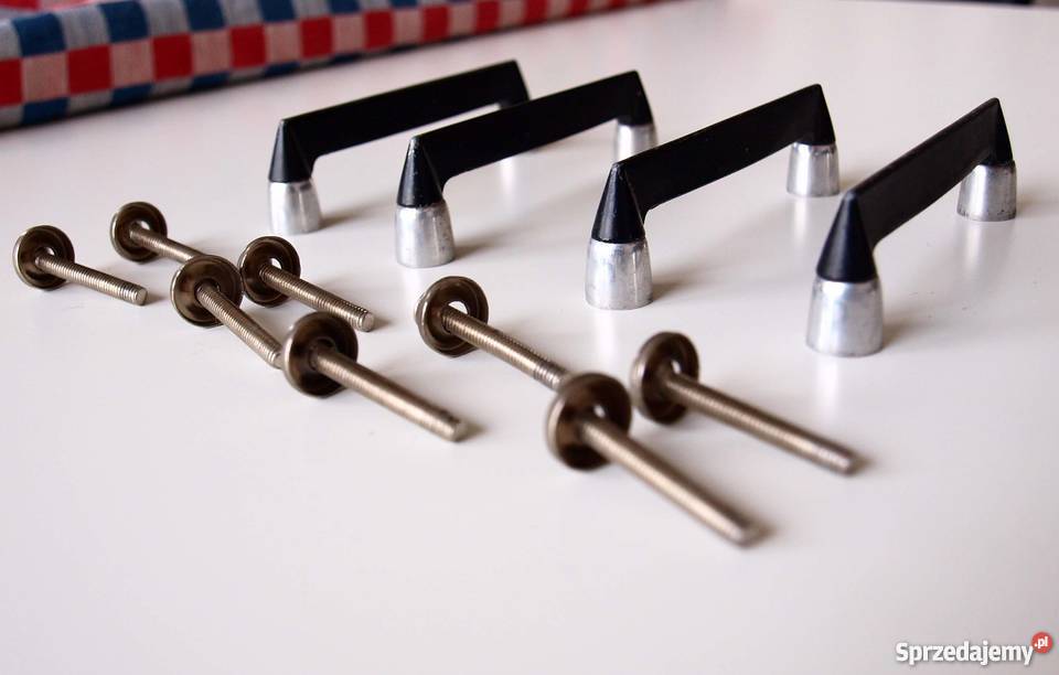 Uchyty meblowe z PRL Kraków