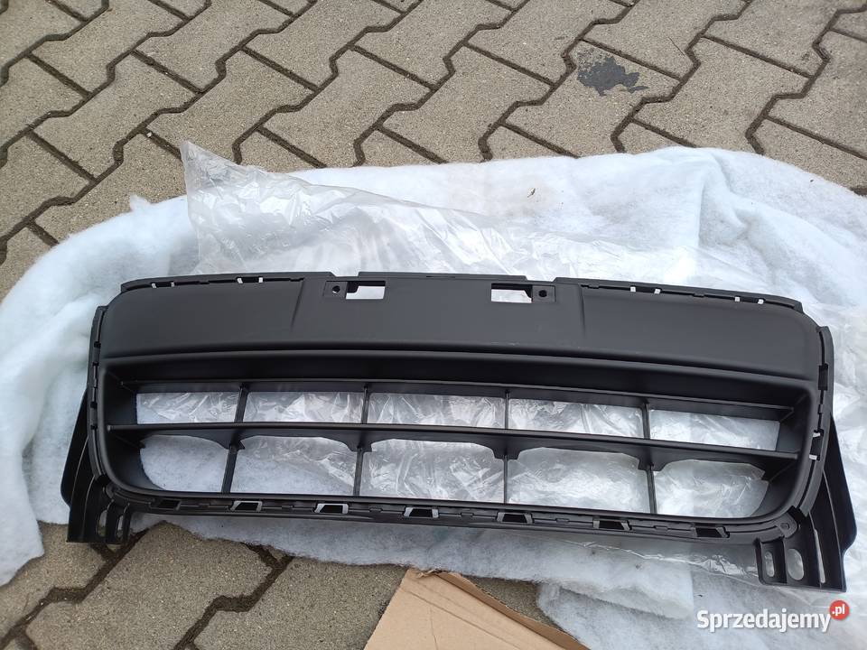 Suzuki SX4 lift 09 7172155l00 Nowa atrapa Krosno