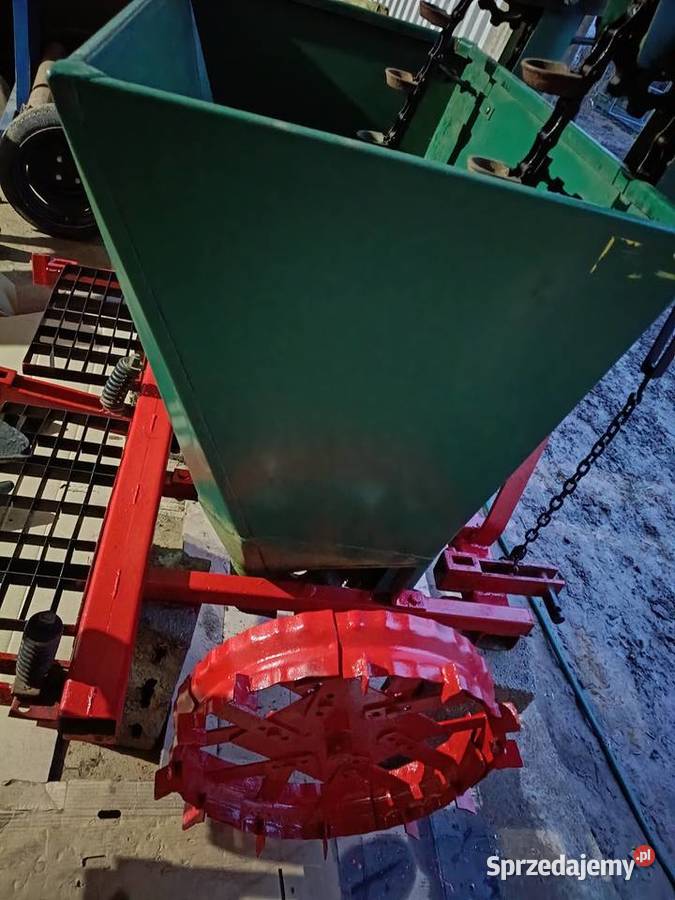 Sadzarka do ziemniaków nieuszkodzony Słomniki