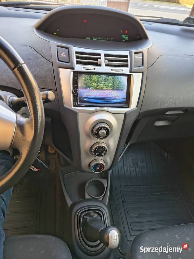 TOYOTA YARIS 1400cm3 Magnuszew