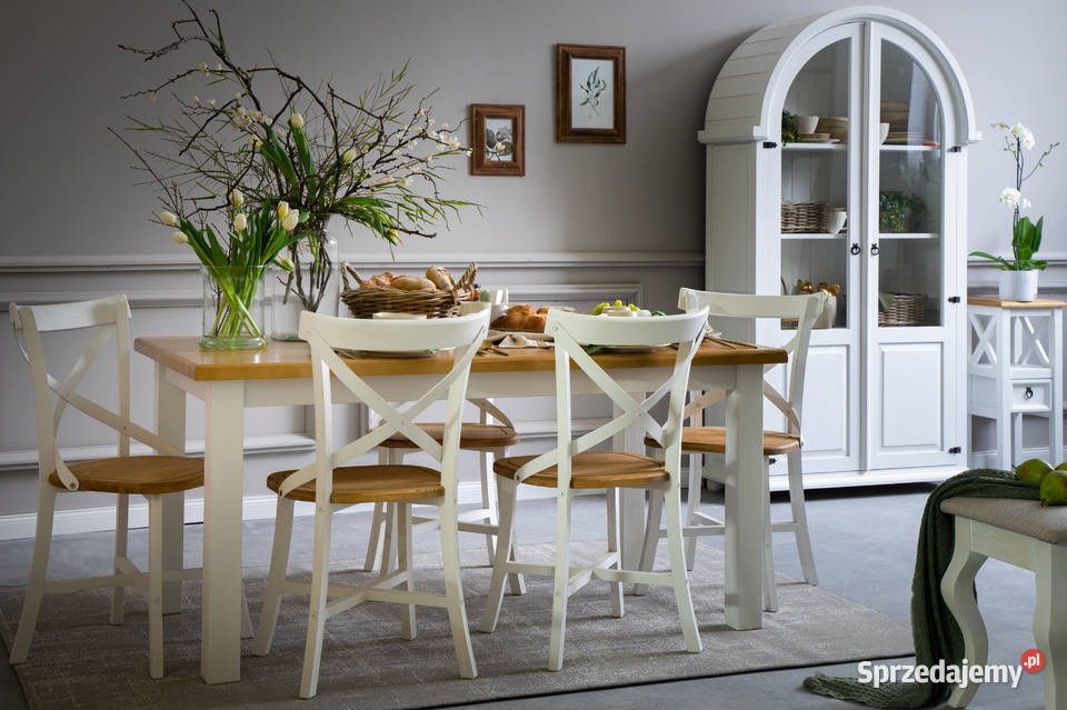 Biała witryna drewniana półokrągła VIT 3 Maków Podhalański