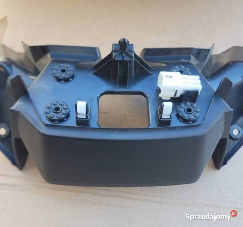 Suzuki GSX 8 R 2020 GSX8R OSŁONA LICZNIKA sprzedam