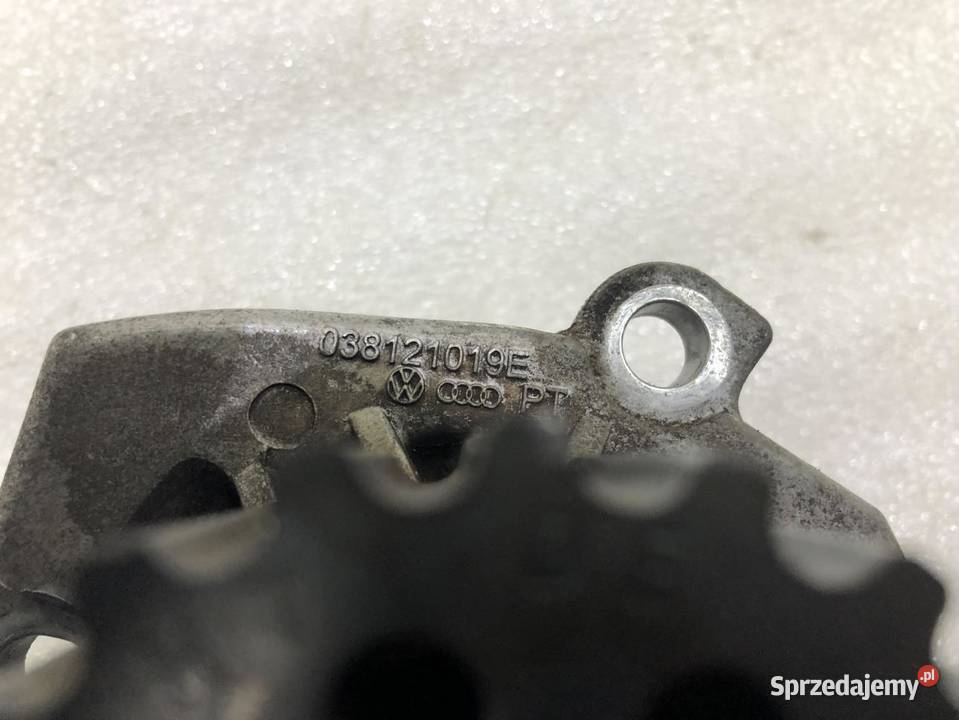 POMPA WODY AUDI A5 8T 20TDI 038121019E