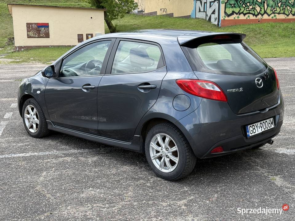 Mazda 2 13 benzyna 84 2012r faktura vat 23 manualna 2 Miastko