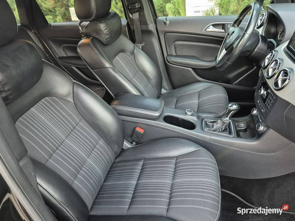Mercedes B 180 zadbany GWARANCJA nawigacja wspomaganie kierownicy Warszawa sprzedam