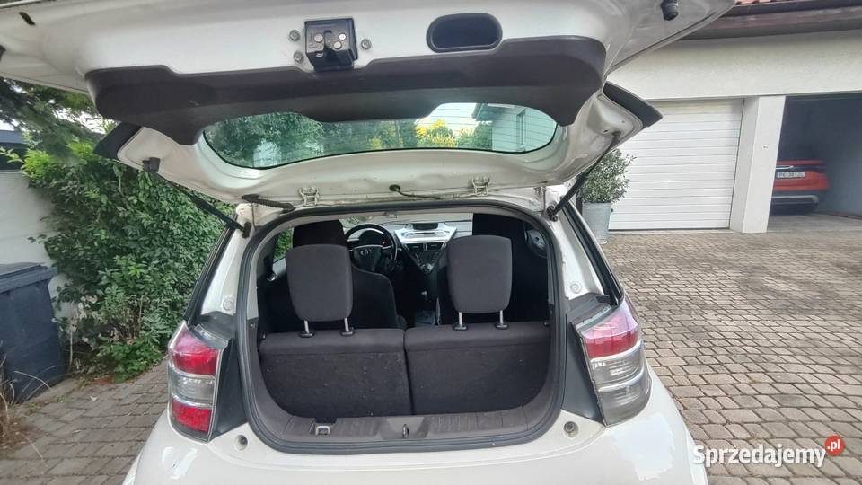 Toyota iQ AUTOMAT 99000 10 2 kluczyki zamiana automatyczna Wrocław