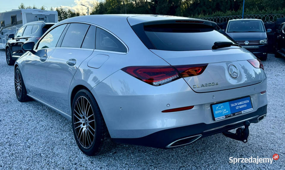 Mercedes CLA 200 LuxuryBogata wersjaGwarancja II automatyczna Mercedes-Benz sprzedam