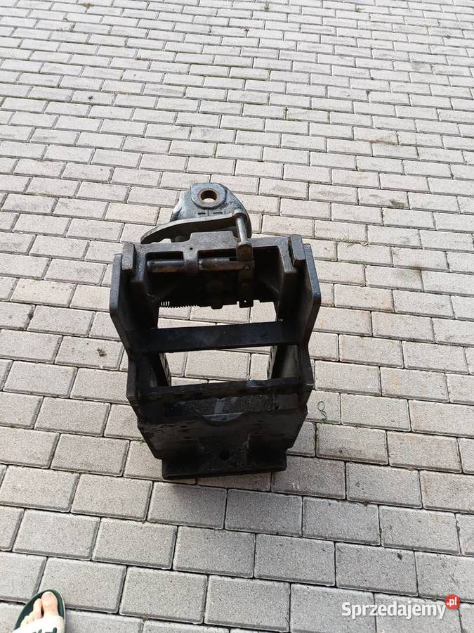Zaczep górny tylny konsola zaczepu Grzybki