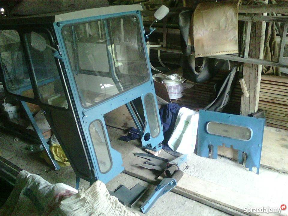 Kabina Kunów Ursus c 360 3p Dębica