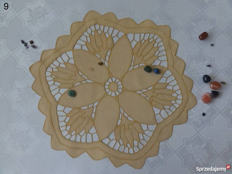 Serwetki kolorowe złote wyszywane haft Richelieu Lublin