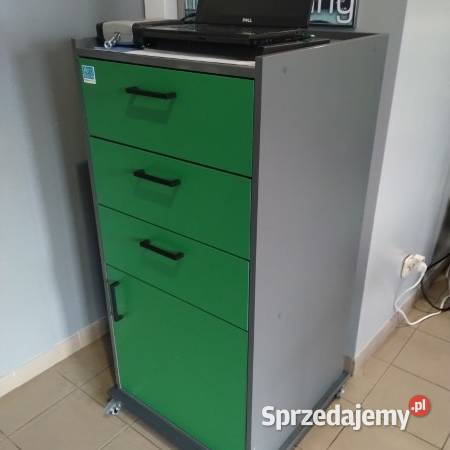 Skrzynka na narzędzia drewniana na podkładki Części samochodowe sprzedam