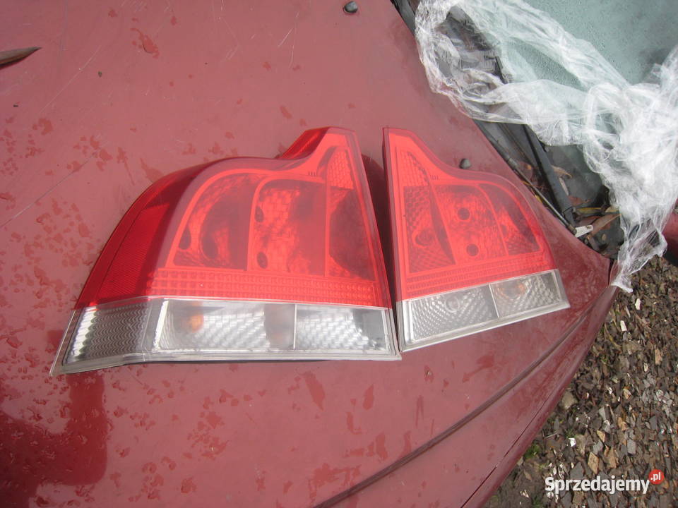 Lampa tylna prawa lewa Volvo s60 I lift 0409 osobowe sprzedam