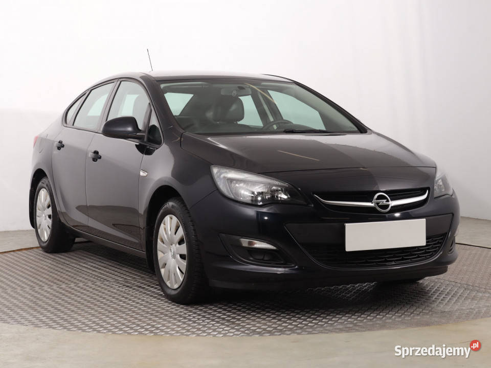 Opel Astra 16 16V klimatyzacja