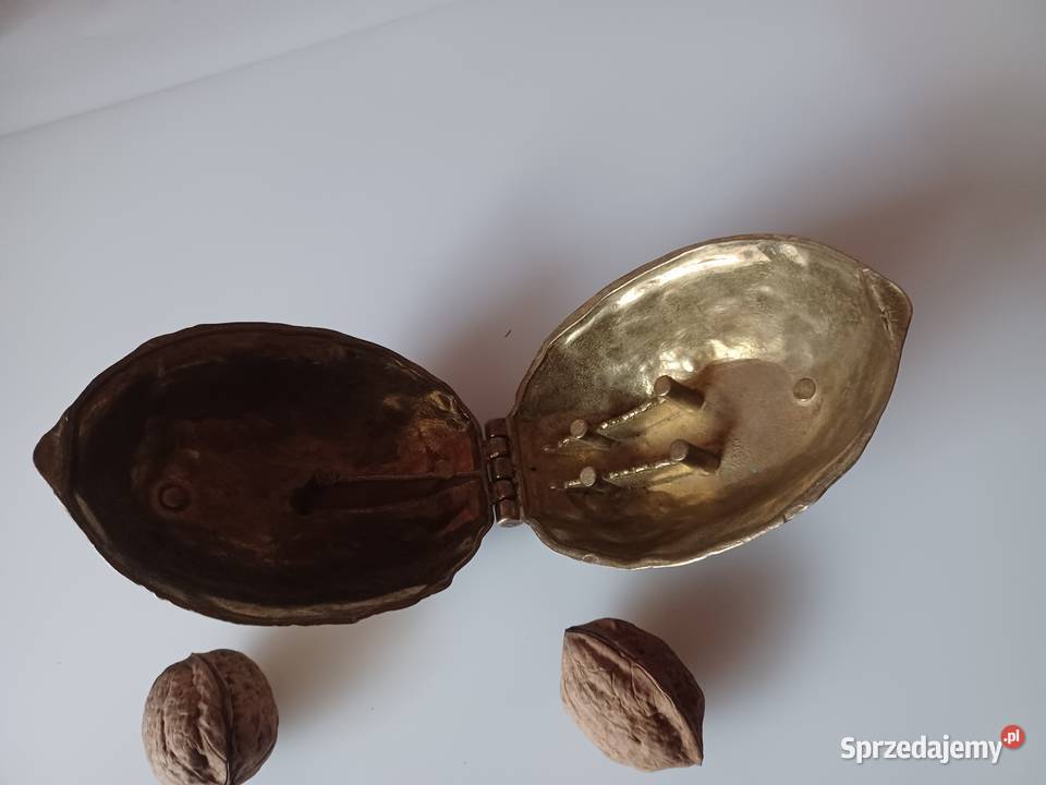 Mosiężny dziadek do orzechów