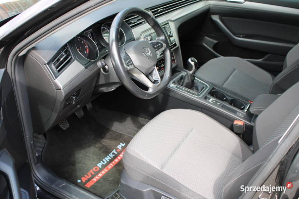 Volkswagen Passat 2021r Czujniki Przód Tył