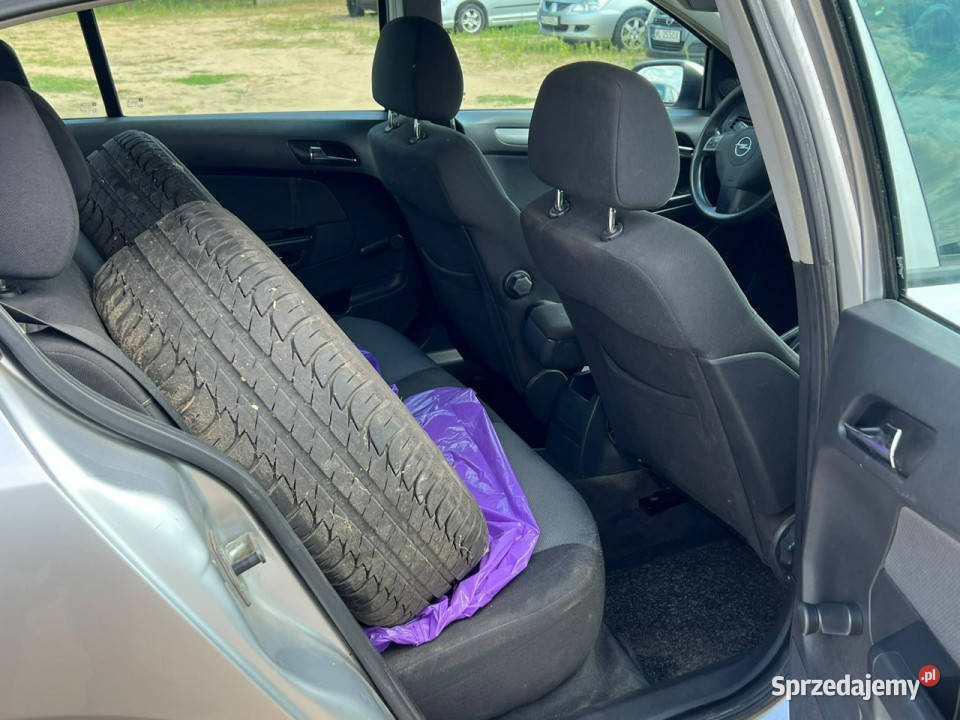 Opel Astra 2009r 14 Benzyna 90 Z Sprawną Warszawa