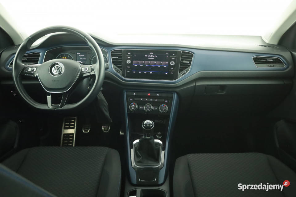 VW TRoc 15 TSI asystent pasa ruchu Piaseczno